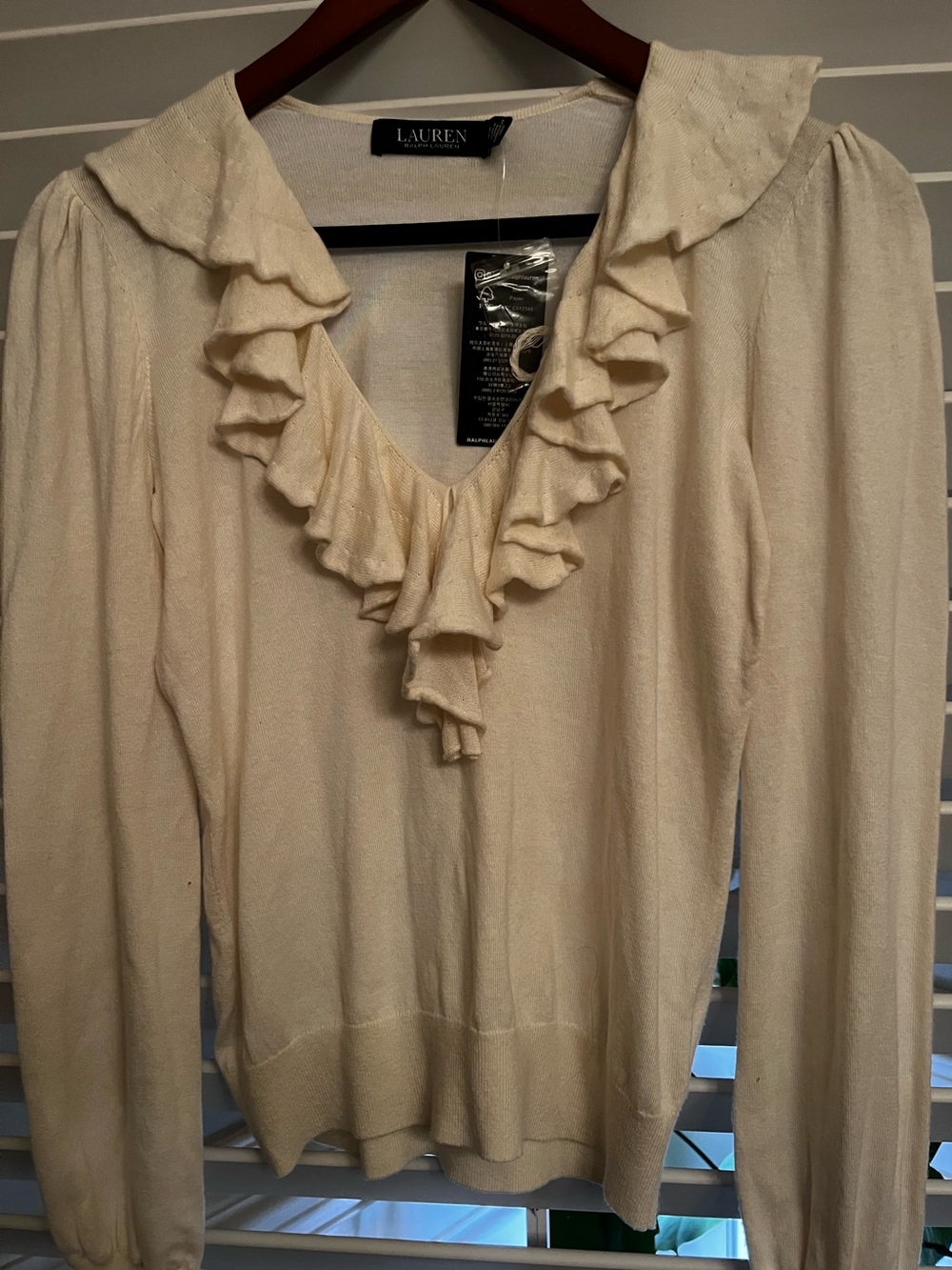 Ralph Lauren Ivory Knit Top with V-Neck Trim .xs .new with tags - Picture 2 of 8